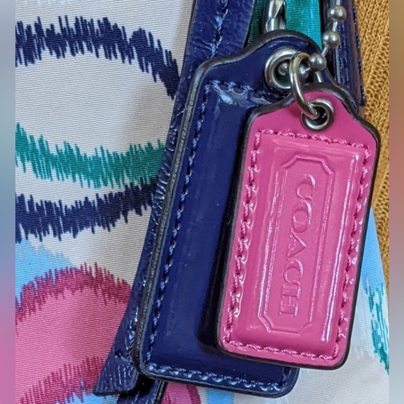 Coach Ikat Scribble Signature Multicolor Crossbody Purse Patent Leather - Picture 3 of 3